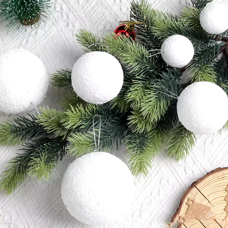 Snowy Christmas Baubles